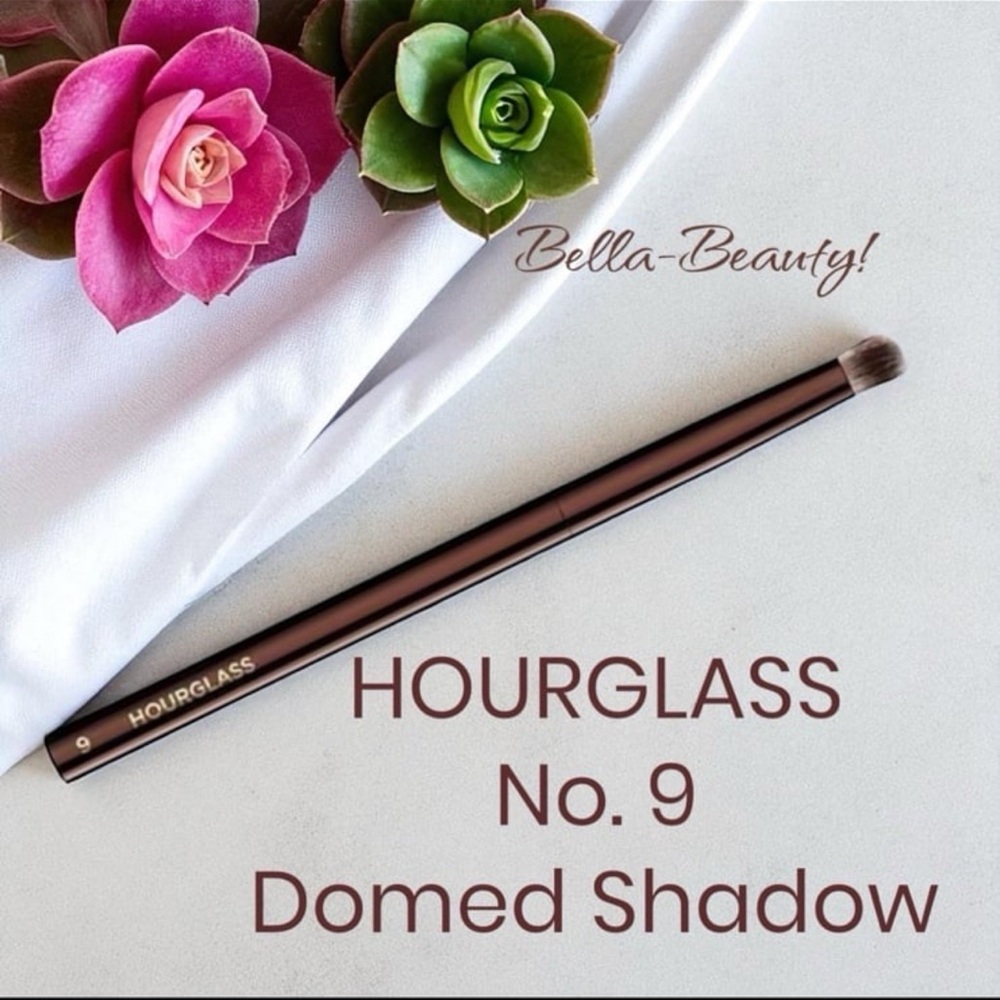HOURGLASS No. 9 Domed Shadow Brush | ~NEW~